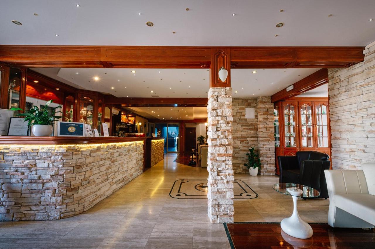 Irish House Medugorje Aparthotel Exterior photo
