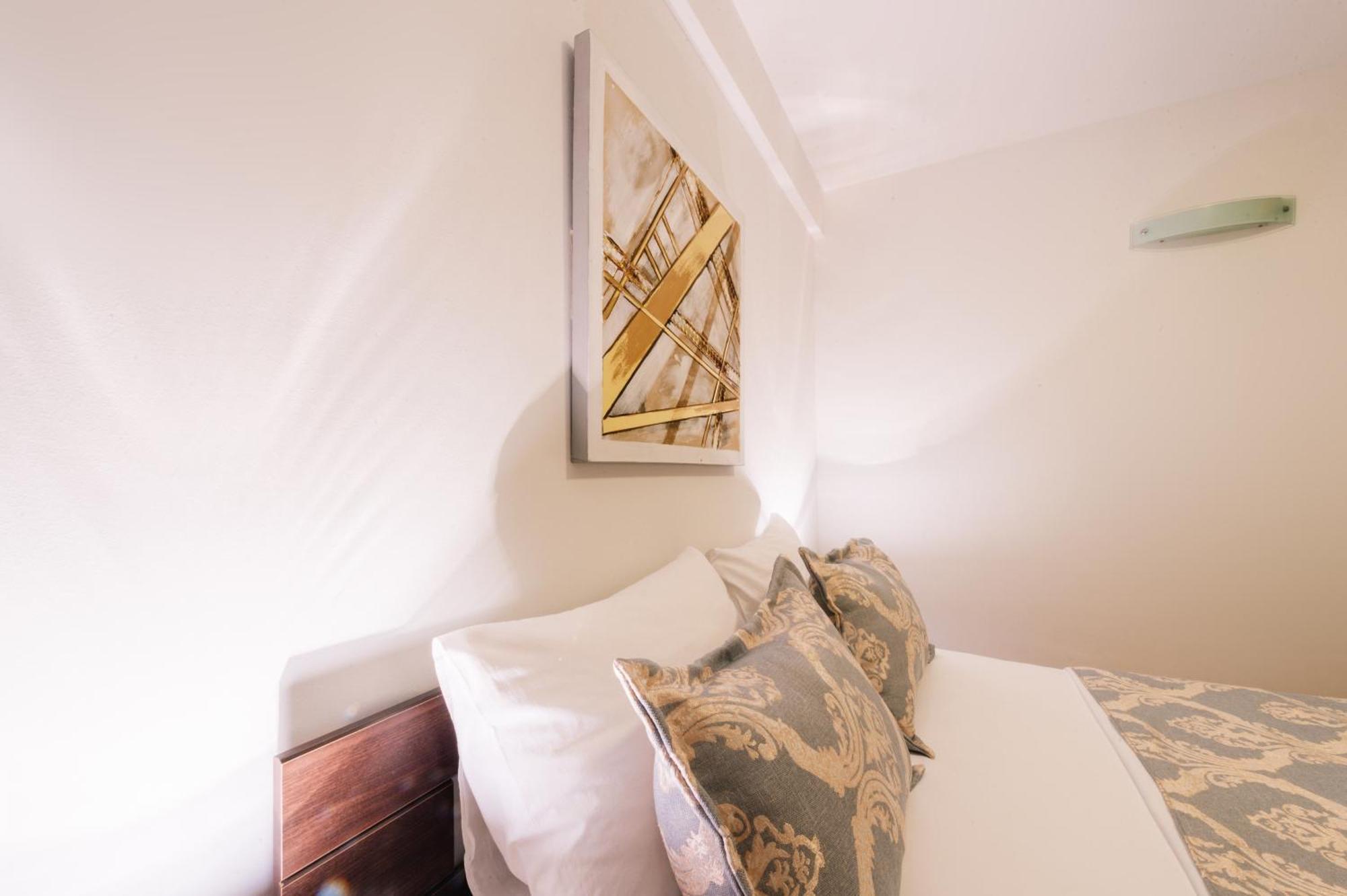 Irish House Medugorje Aparthotel Room photo